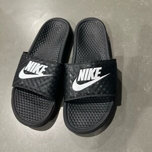 Black Nike Slides